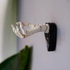 Halloween Skeleton Hand Ring Holder Wall Mounted Key Holder Organizer Multifunctional Wall Hooks for Hanging Keys Jewelry Bracelet Gothic Home Decor for Entryway Bedroom - Image 4