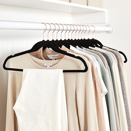 Amazon Basics Slim Velvet Non-Slip Space Saving Suit Clothes Hangers for Closet Organization, Black/Rose Gold, 50-Pack - Image 6