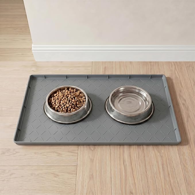 MateeyLife Silicone Waterproof Mat for Dog & Cat Food Mat 19"X12" by MateeyLife